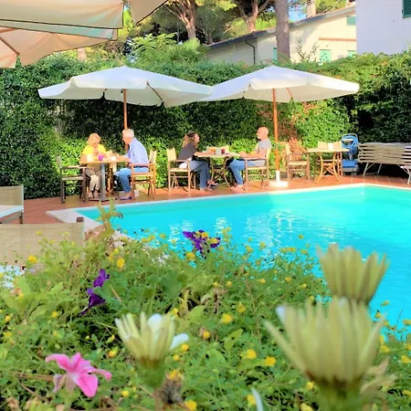 فندق La Tavernetta 3*