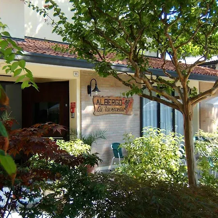 塔温尼塔酒店 玛里纳罗米亚